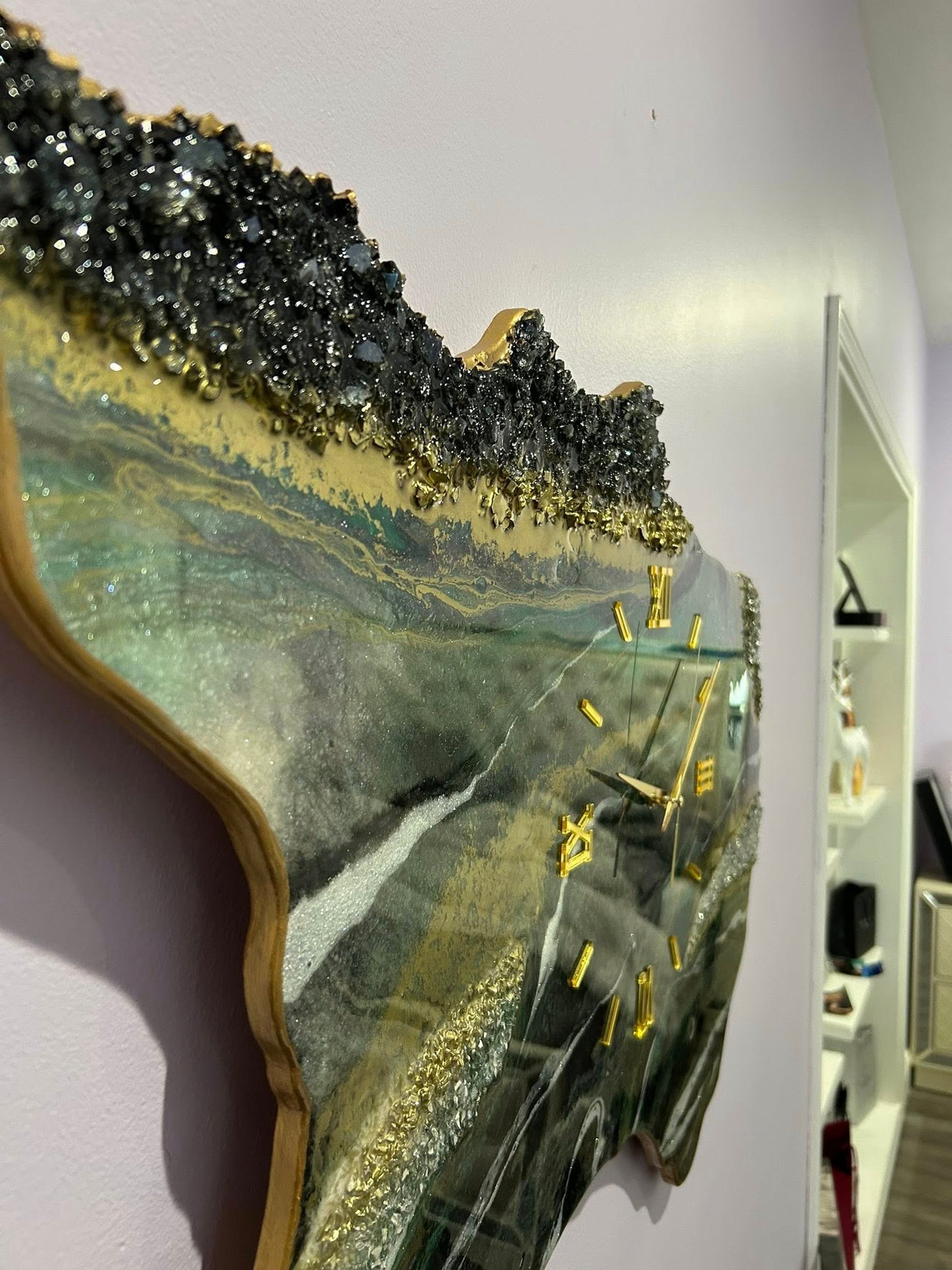 Clock in green and gold with crystals